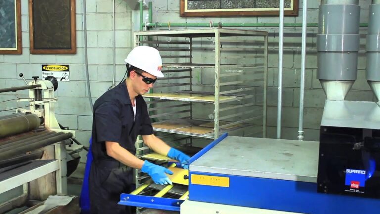 Linea de barnizado uv para madera